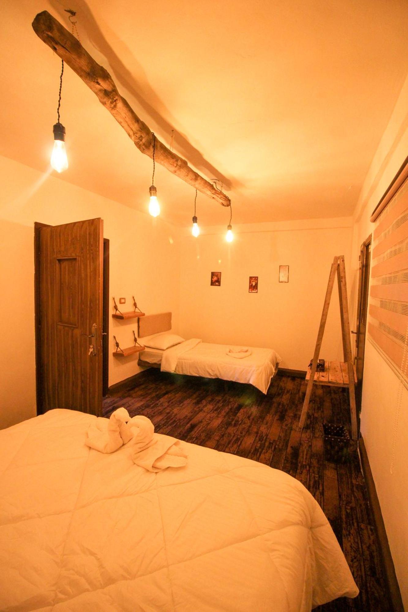 Petra Nefnaf Hostel Вади Муса Экстерьер фото