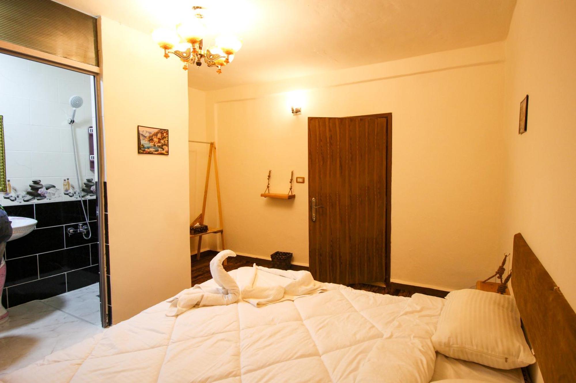 Petra Nefnaf Hostel Вади Муса Экстерьер фото